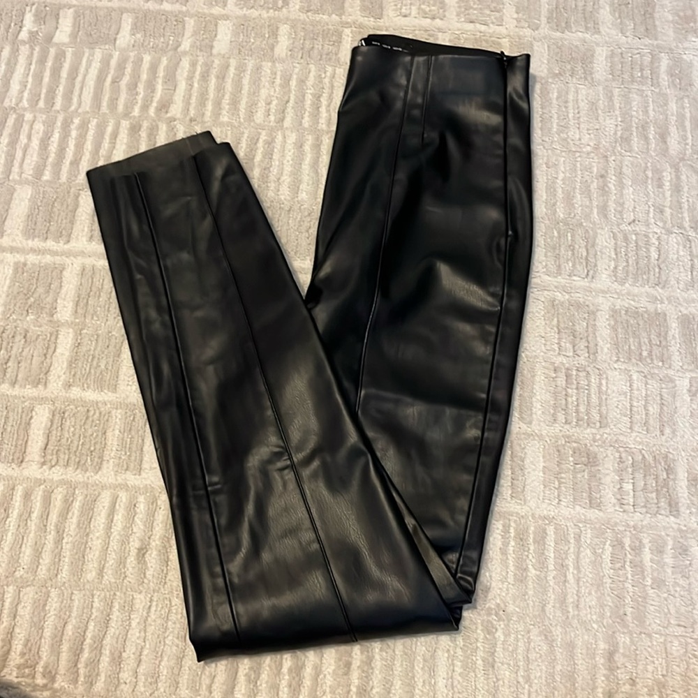 ZARA BLACK LEATHER PANTS